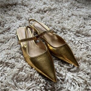 Elegant Gold Women's Slingback Shoes